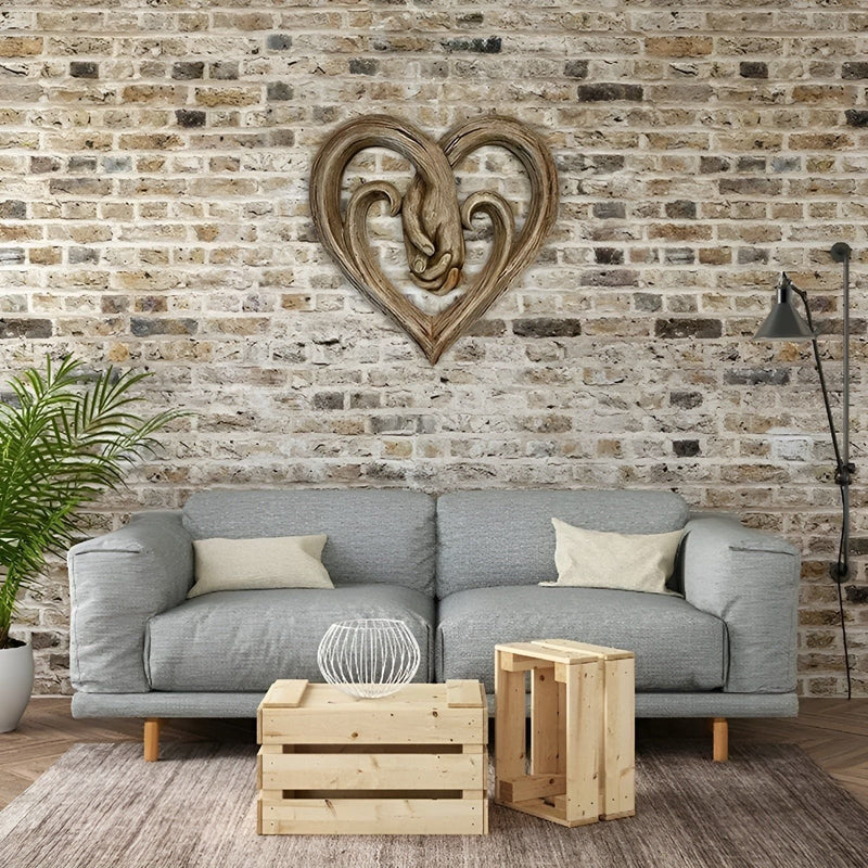 HeartForm - Romantisk skulptur af to hænder, der danner et hjerte, til moderne indretning