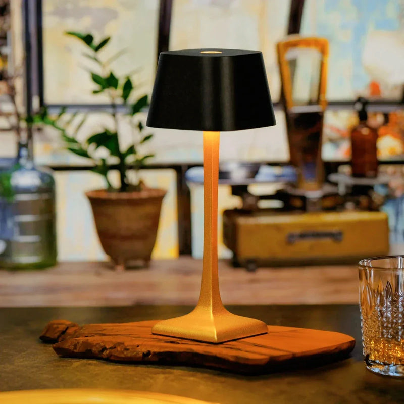 AuraLume – Røre Kontrol bordlampe med justerbar lysstyrke