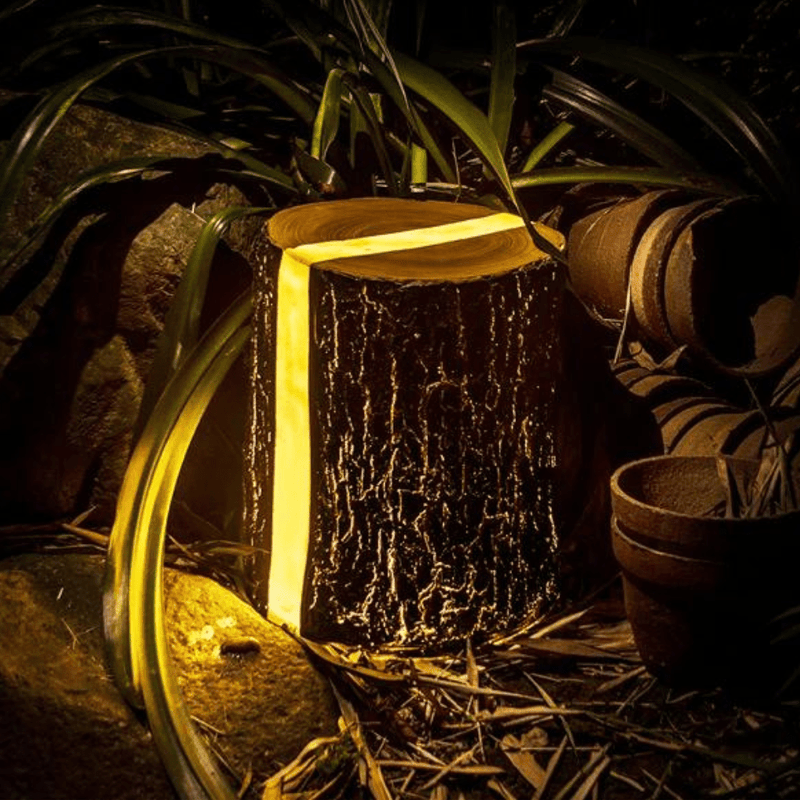 GlowLog - LED lampe inspireret af en træstub til stemningsfuld udendørs belysning