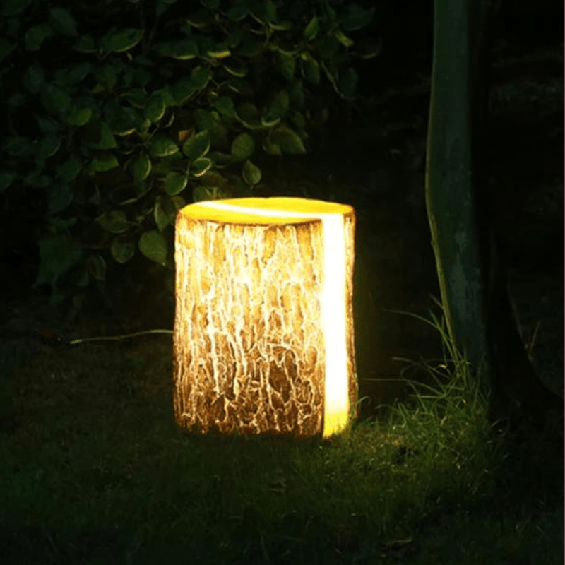 GlowLog - LED Træstub Lampe For Rolig Havebelysning