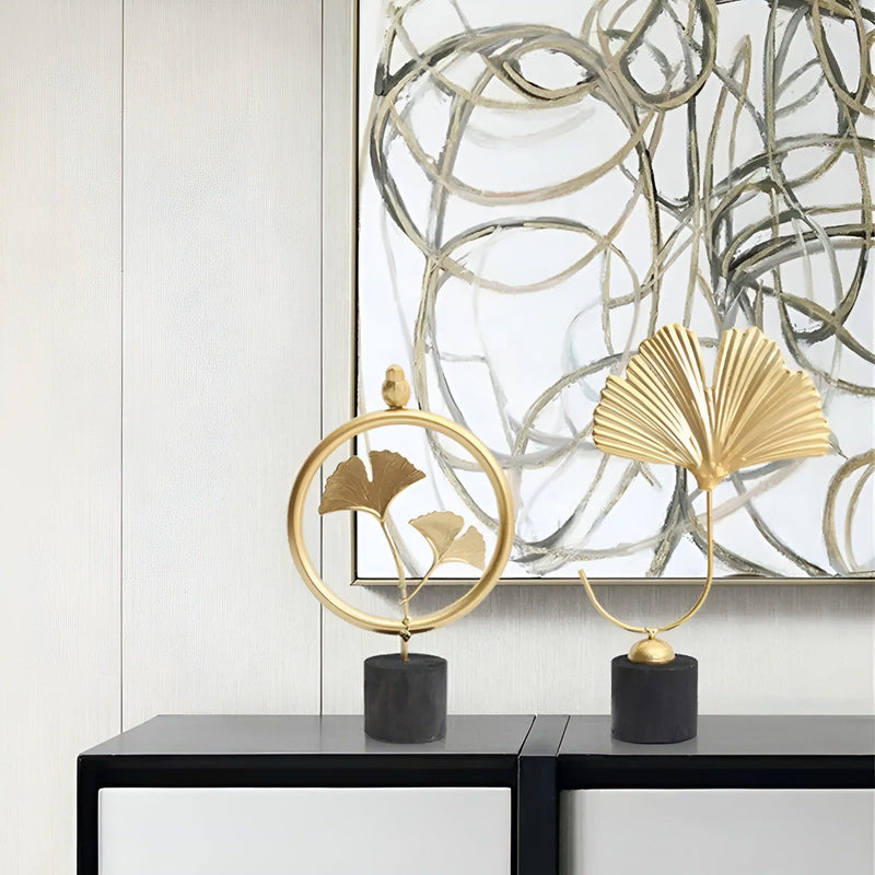 SerenLeaf - Minimalistisk Ginkgo-bladskulptur for elegant naturlig charme