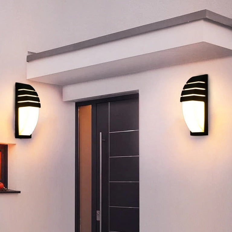 SunSense - LED Væglampe med Bevægelsessensor og Solcelledesign