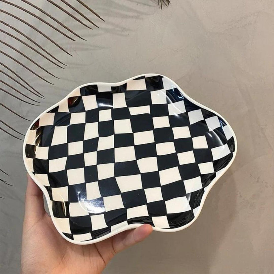 NinonCloud – Ternet skål i form af en sky med en legende form og iøjnefaldende stil