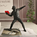 BanksyBloom – Ikonisk Flower Vandal-skulptur til dristig kunstnerisk boligindretning