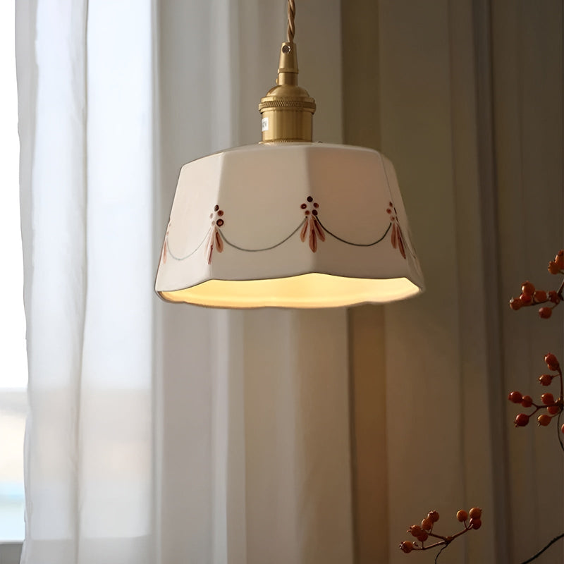 ZenAura - Elegant pendellampe med klassisk mønstret keramisk design
