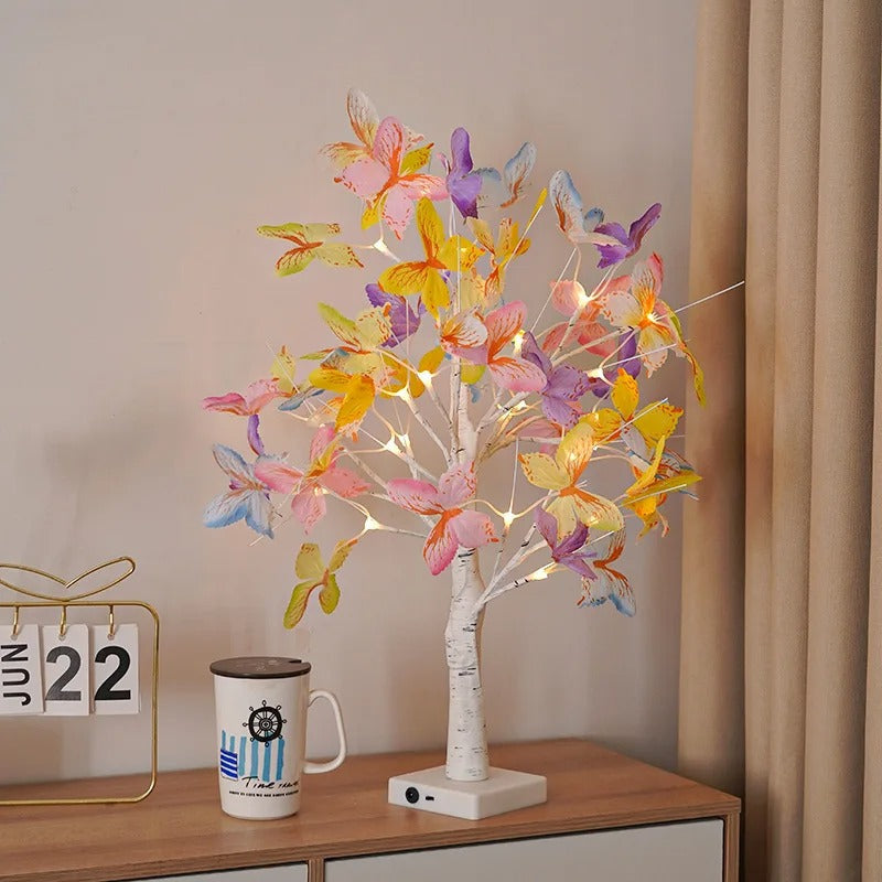 BloomLight - Naturinspireret bordlampe med blomsterdesign