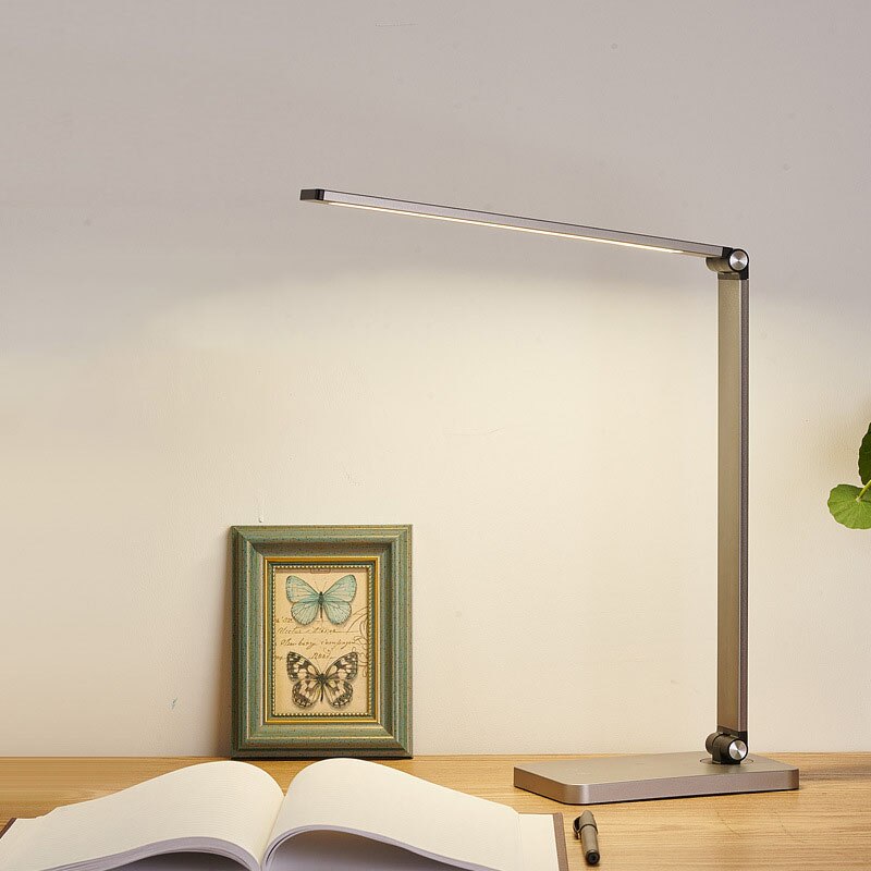 LumoFlex – Elegant LED-skrivebordslampe med trådløs opladning og touch-kontrol