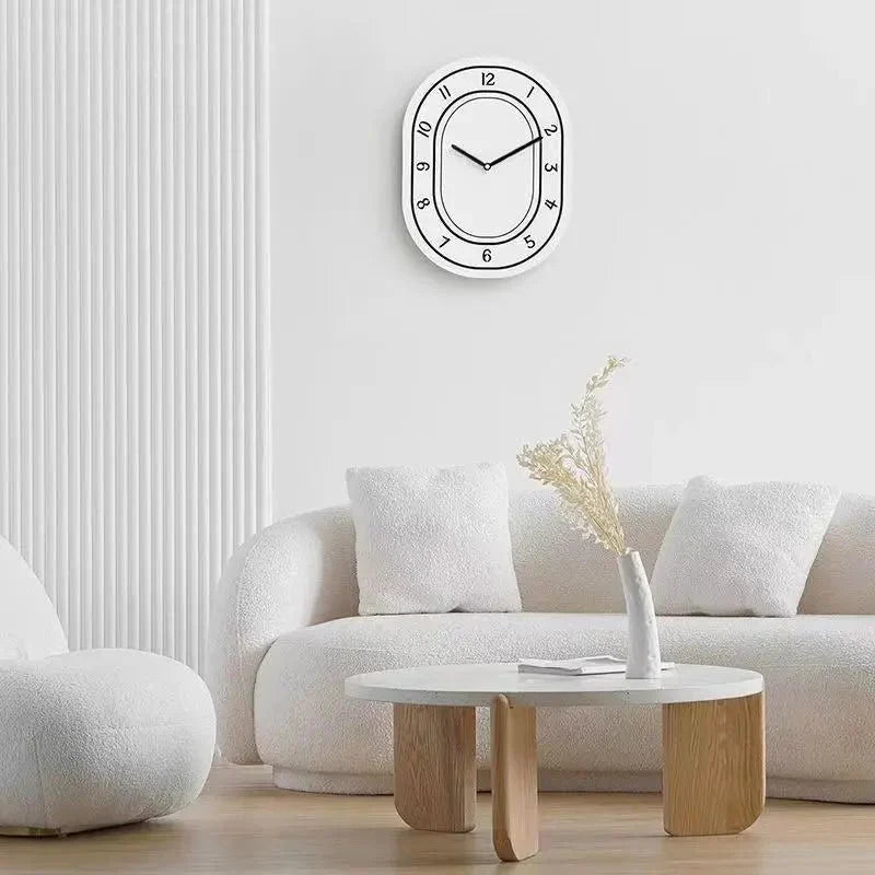 EllipTime - Minimalistisk elliptisk vægur med moderne elegance