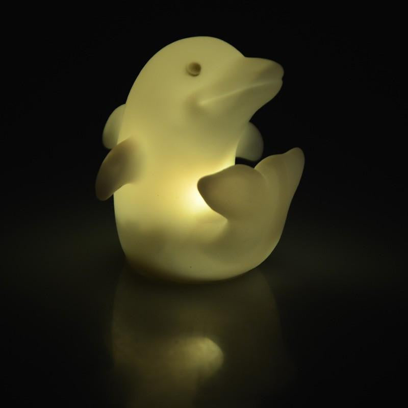 AuraGlow - Flerfarvet delfin LED-lampe med 7 farveskiftende tilstande og blød glød