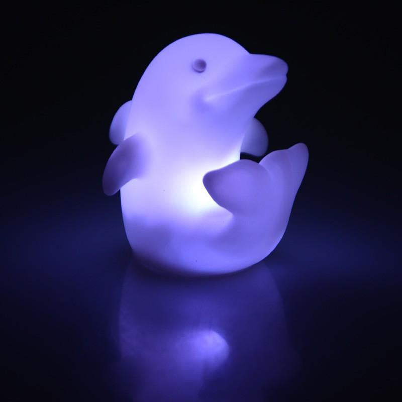 AuraGlow - Flerfarvet delfin LED-lampe med 7 farveskiftende tilstande og blød glød