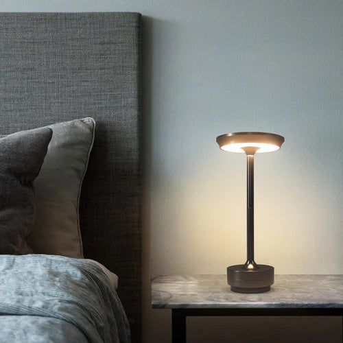 NordicaLight - Trådløs bordlampe til elegant belysning