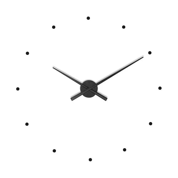 ChronoEdge - Moderne minimalistisk vægur med stort ansigt og elegant moderne design