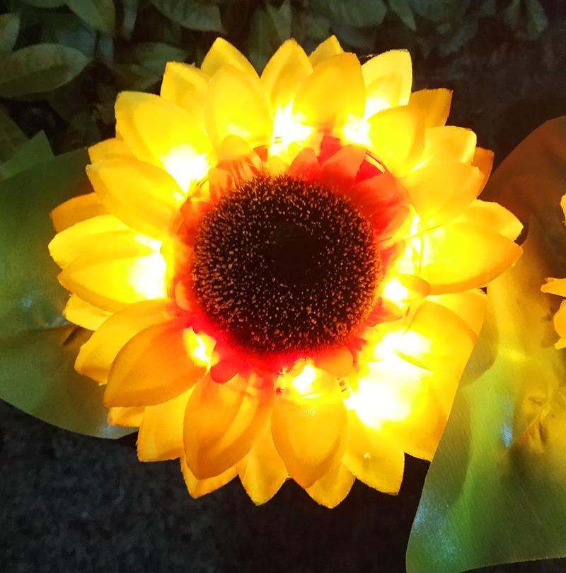 SunGlow – Dekorativ solcellehavelampe i solsikkeform til stemningsfuld udendørsbelysning