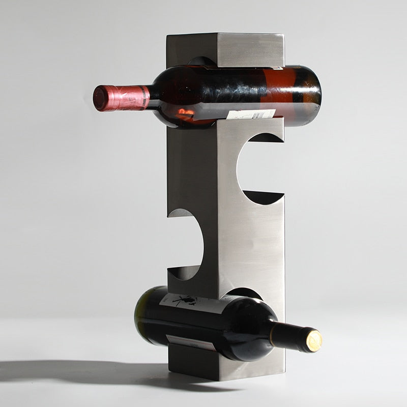 VinoCurve – moderne bordstativ med slank form til vinorganisation