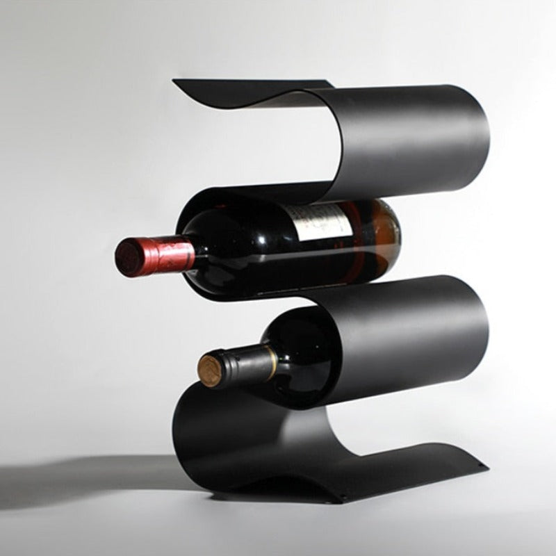 VinoCurve – moderne bordstativ med slank form til vinorganisation