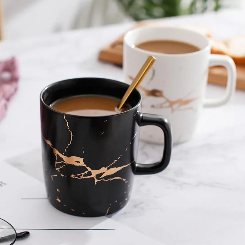 StoneAura – Elegant kaffekrus med slående mønster og blank finish