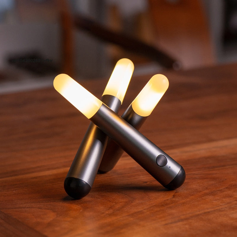 GlowStick – Trådløs LED-bordlampe med slankt og strålende pinde design
