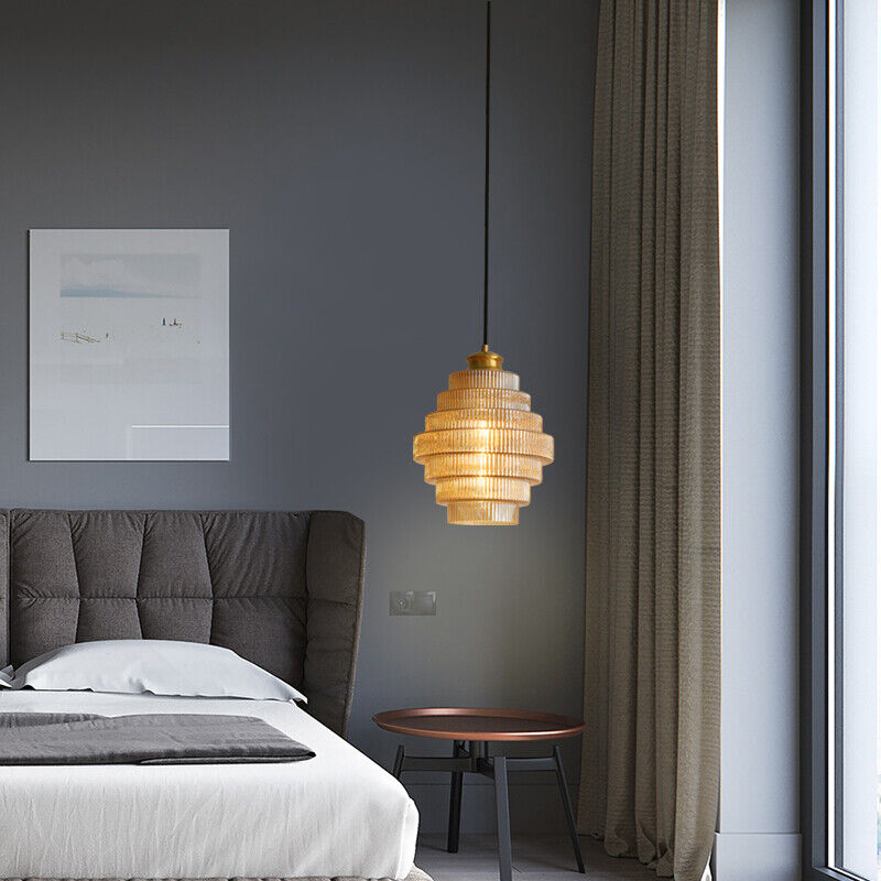 LumaLayer - Pendel med lagdelt ribdesign og blødt lys til elegante rum