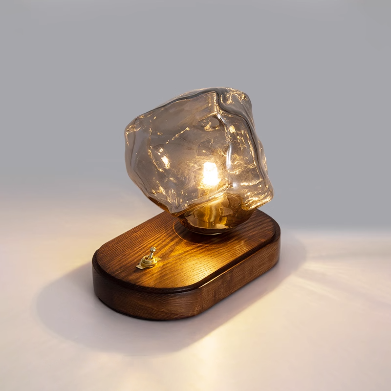 IceStone - Dekorativ bordlampe i glas med blødt omgivende lys