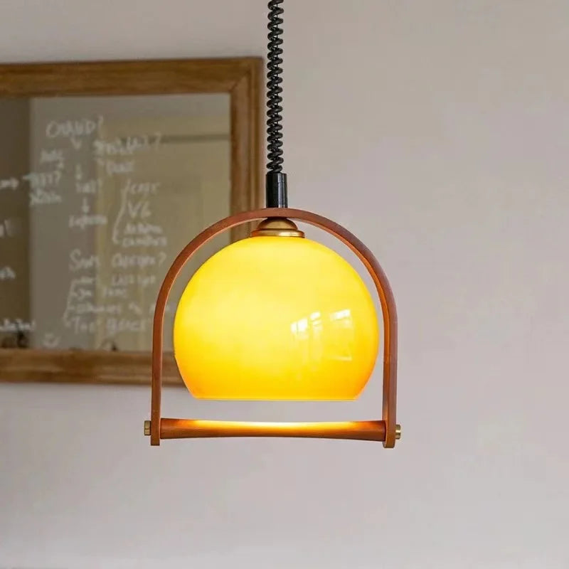BauhausGlow – Antik hængelampe med udtrækkeligt glasdesign