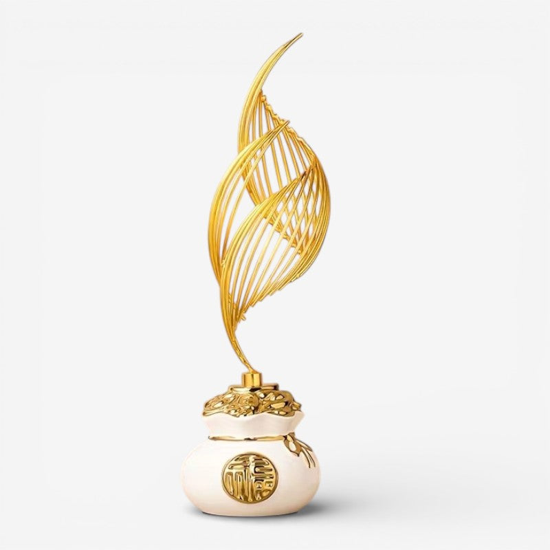 WingArt - Abstrakt statue med vingedesign