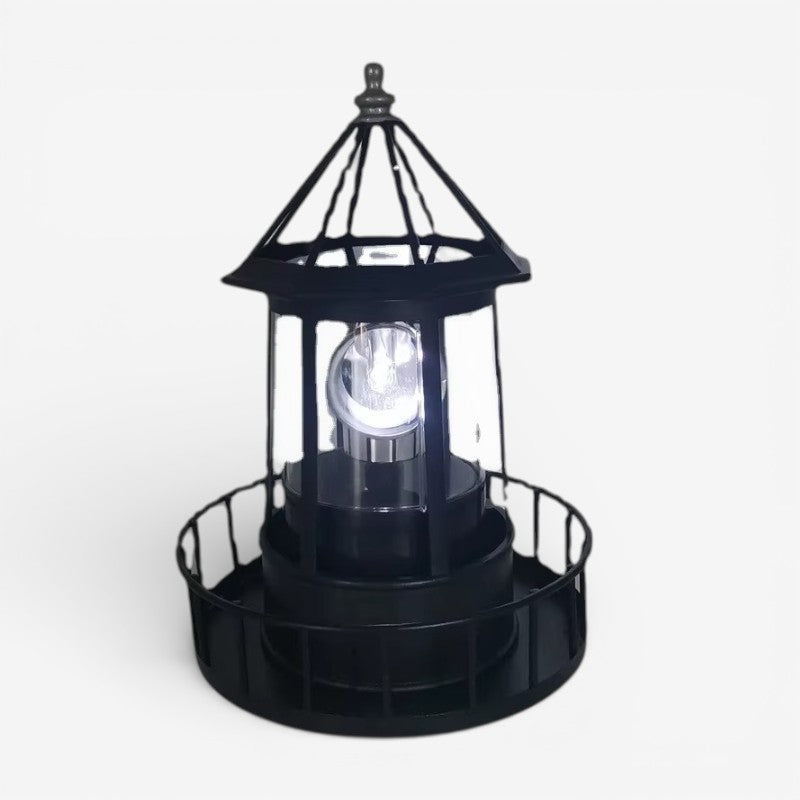 SolarLume – Soldrevet LED lampe med fyrtårnsdesign