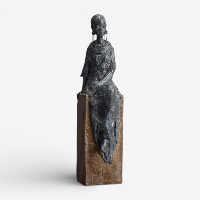 TribeLux – Afrikansk figurstatue med øreringe til hjemmet