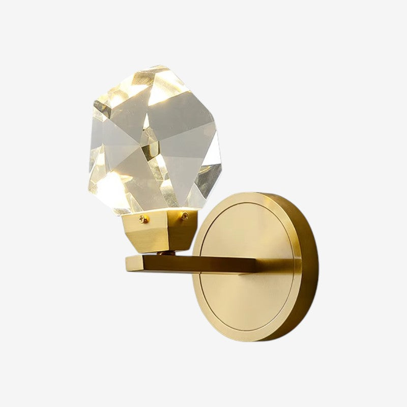 GlowBeam – LED Væglampe med Diamantinspireret Design