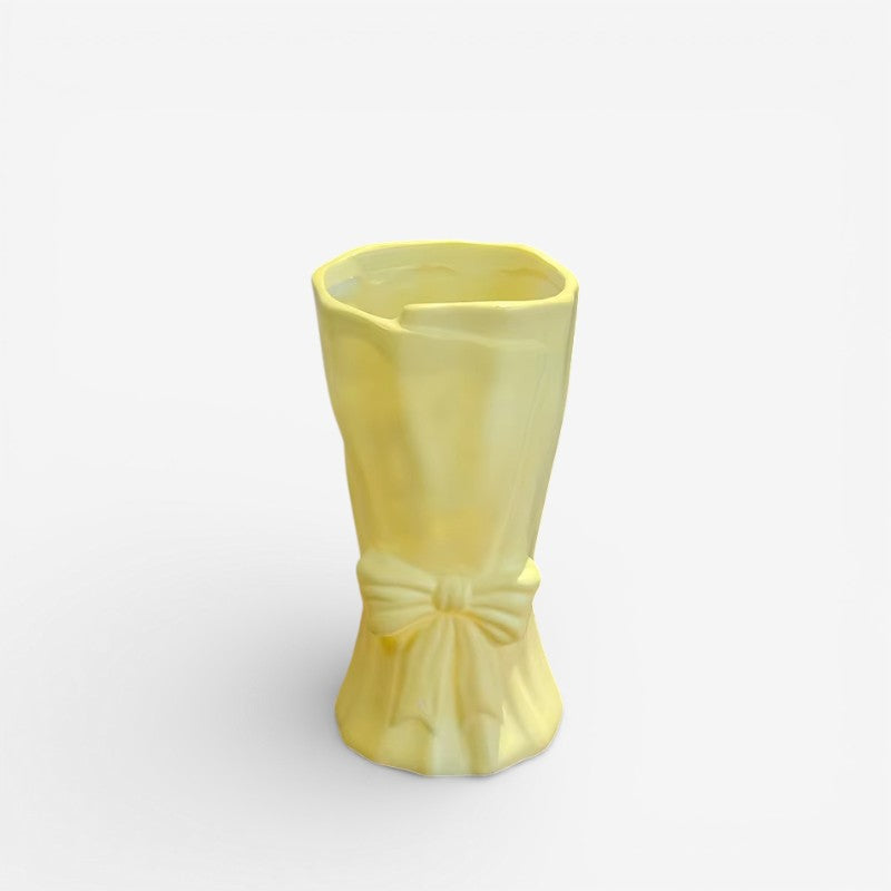 PetalNest – Dekorativ Blomstervase med Buket Inspireret Design