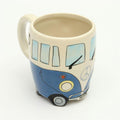 CamperMug – Farverigt kaffekrus med hippiebus-tema og livligt tegneseriedesign