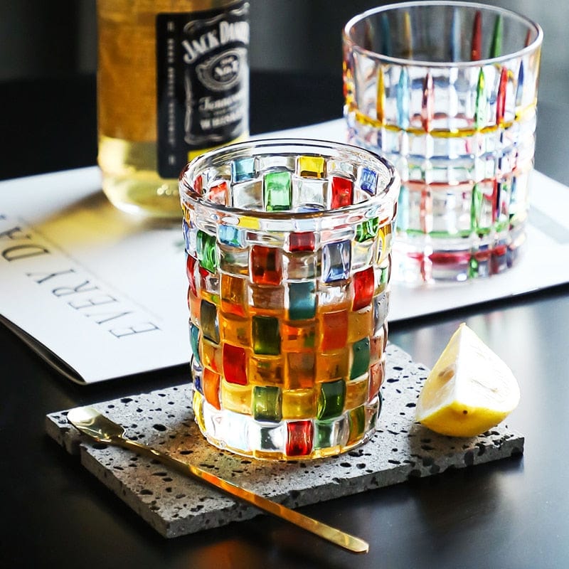 LumoSip - Designerglas med kunstnerisk mønster og flydende kurver