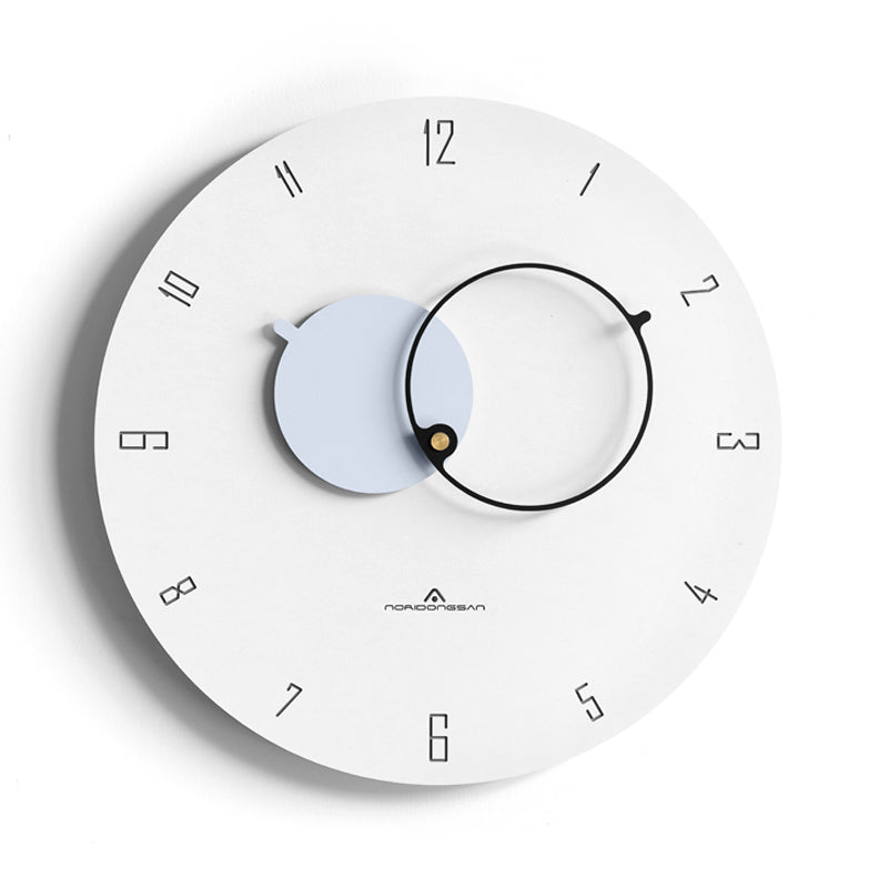 TimeLuxe – Moderne vægur med elegant stil og display
